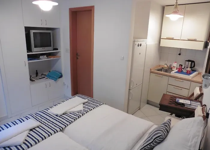 Leon Alloggio in famiglia *