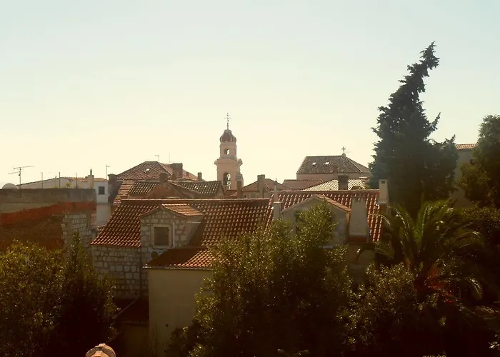 Δωμάτια σε οικογενειακή κατοικία Leon Σπλιτ